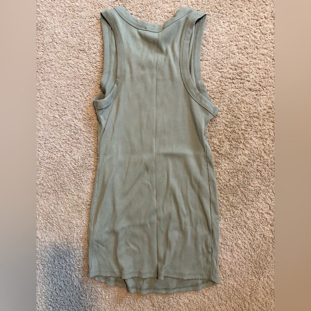 Hello MIZ Olive Green Ribbed Tank Top - Picture 4 of 4